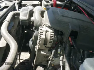 ✅ 2008 GMC Sierra 1500 • VIN: 1GTEK19Y98Z225605 • Лот: 42216751. Опубликован ранее на IAAI с пробегом 275 642 миль. Бесплатный доступ к архиву аукционных продаж из США и подробный отчёт об истории автомобиля на DreamBid. Изображение 19.