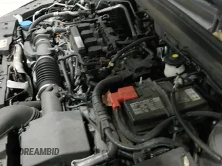 ✅ 2019 Honda Accord LX • VIN: 1HGCV1F15KA169949 • Лот: 43674321. Опубликован ранее на IAAI с пробегом 29 786 миль. Бесплатный доступ к архиву аукционных продаж из США и подробный отчёт об истории автомобиля на DreamBid. Изображение 19.