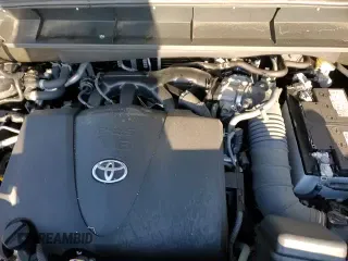 ✅ 2022 Toyota Highlander XLE • VIN: 5TDGZRBH2NS186026 • Lot: 93288235. Listed on Copart with 40,328 mi. Free auction sales archive from the USA and detailed vehicle history report at DreamBid. Image 14.