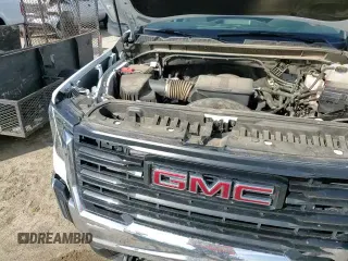 ✅ 2024 GMC Sierra 1500 • VIN: 1GT38LE74RF289925 • Lot: 45566965. Wystawiony na Copart z przebiegiem 17 614 mil. Bezpłatny archiwum sprzedaży aukcyjnych z USA i szczegółowy raport historii pojazdu na DreamBid. Zdjęcie 13.