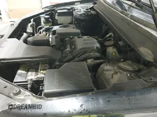 ✅ 2010 Hyundai Santa Fe GLS • VIN: 5NMSGDAB1AH336656 • Lot: 43373980. Listed on IAAI with 164,233 mi. Free auction sales archive from the USA and detailed vehicle history report at DreamBid. Image 12.