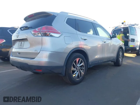 ✅ 2015 Nissan Rogue SL • VIN: 5N1AT2MT8FC785267 • Lot: 44144988. Wystawiony na IAAI z przebiegiem 98 583 mil. Bezpłatny archiwum sprzedaży aukcyjnych z USA i szczegółowy raport historii pojazdu na DreamBid. Zdjęcie 4.