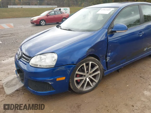 ✅ 2010 Volkswagen Jetta • VIN: 3VWHL7AJ6AM087084 • Lot: 43563409. Wystawiony na IAAI z przebiegiem 178 360 mil. Bezpłatny archiwum sprzedaży aukcyjnych z USA i szczegółowy raport historii pojazdu na DreamBid. Zdjęcie 6.