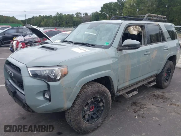 ✅ 2021 Toyota 4Runner TRD Pro • VIN: JTELU5JR2M5882790 • Lot: 43420160. Wystawiony na IAAI z przebiegiem Nie podano. Bezpłatny archiwum sprzedaży aukcyjnych z USA i szczegółowy raport historii pojazdu na DreamBid. Zdjęcie 6.