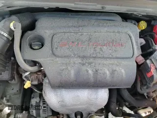 ✅ 2019 Jeep Renegade Latitude • VIN: ZACNJABB4KPK41089 • Lot: 93321265. Wystawiony na Copart z przebiegiem 137 404 mil. Bezpłatny archiwum sprzedaży aukcyjnych z USA i szczegółowy raport historii pojazdu na DreamBid. Zdjęcie 14.