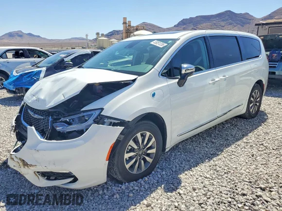 ✅ 2023 Chrysler Pacifica Hybrid Limited • VIN: 2C4RC1S77PR500445 • Лот: 55051236. Опубліковано раніше на Copart з пробігом 27 558 миль. Безкоштовний доступ до архіву аукціонних продажів зі США та докладний звіт про історію автомобіля на DreamBid. Зображення 1.