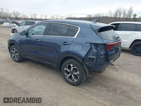 ✅ 2022 Kia Sportage LX • VIN: KNDPMCAC3N7015135 • Lot: 44700782. Wystawiony na IAAI z przebiegiem 42 379 mil. Bezpłatny archiwum sprzedaży aukcyjnych z USA i szczegółowy raport historii pojazdu na DreamBid. Zdjęcie 3.