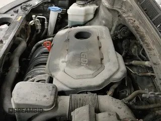 ✅ 2017 Hyundai Santa Fe 2.4L • VIN: 5NMZTDLB9HH000738 • Lot: 43829716. Listed on IAAI with 154,400 mi. Free auction sales archive from the USA and detailed vehicle history report at DreamBid. Image 19.