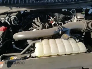 ✅ 2024 Ford Expedition Max XLT • VIN: 1FMJK1H88REB02835 • Lot: 66558685. Wystawiony na Copart z przebiegiem 6 718 mil. Bezpłatny archiwum sprzedaży aukcyjnych z USA i szczegółowy raport historii pojazdu na DreamBid. Zdjęcie 14.