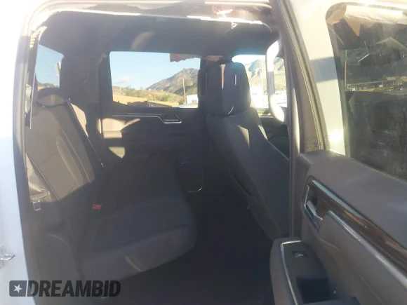 ✅ 2026 Chevrolet Silverado 1500 LT • VIN: 1GCPKKEK5TZ128278 • Lot: 44111881. Wystawiony na IAAI z przebiegiem 2 296 mil. Bezpłatny archiwum sprzedaży aukcyjnych z USA i szczegółowy raport historii pojazdu na DreamBid. Zdjęcie 8.
