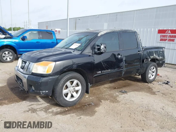 ✅ 2008 Nissan Titan SE • VIN: 1N6BA07DX8N325829 • Лот: 42259845. Опубліковано раніше на IAAI з пробігом 423 998 миль. Безкоштовний доступ до архіву аукціонних продажів зі США та докладний звіт про історію автомобіля на DreamBid. Зображення 2.