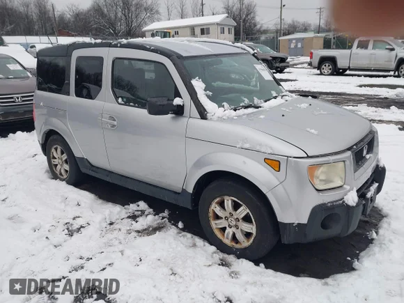 ✅ 2006 Honda Element EX-P • VIN: 5J6YH28746L011562 • Лот: 43966004. Опубліковано раніше на IAAI з пробігом 164 504 миль. Безкоштовний доступ до архіву аукціонних продажів зі США та докладний звіт про історію автомобіля на DreamBid. Зображення 1.