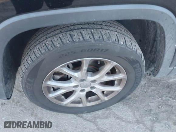 ✅ 2017 Jeep Cherokee Altitude • VIN: 1C4PJMAS2HW659435 • Lot: 41340051. Wystawiony na IAAI z przebiegiem Nie podano. Bezpłatny archiwum sprzedaży aukcyjnych z USA i szczegółowy raport historii pojazdu na DreamBid. Zdjęcie 12.