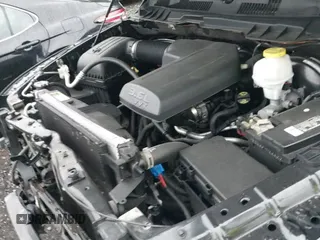 ✅ 2018 Ram 1500 Express • VIN: 1C6RR7FG8JS283741 • Lot: 42990842. Wystawiony na IAAI z przebiegiem 125 974 mil. Bezpłatny archiwum sprzedaży aukcyjnych z USA i szczegółowy raport historii pojazdu na DreamBid. Zdjęcie 20.