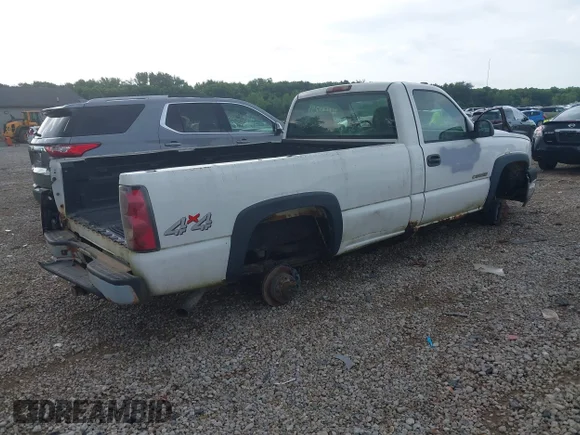 ✅ 2005 Chevrolet Silverado 2500HD Work Truck • VIN: 1GCHK24U85E124274 • Lot: 42770295. Wystawiony na IAAI z przebiegiem 246 375 mil. Bezpłatny archiwum sprzedaży aukcyjnych z USA i szczegółowy raport historii pojazdu na DreamBid. Zdjęcie 4.