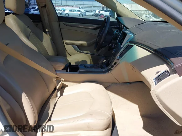 ✅ 2008 Cadillac CTS RWD • VIN: 1G6DF577080160569 • Lot: 44508851. Wystawiony na IAAI z przebiegiem 55 320 mil. Bezpłatny archiwum sprzedaży aukcyjnych z USA i szczegółowy raport historii pojazdu na DreamBid. Zdjęcie 5.