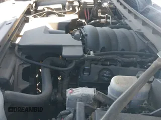 ✅ 2018 Chevrolet Silverado 1500 LT • VIN: 3GCUKREC7JG585191 • Lot: 43394559. Wystawiony na IAAI z przebiegiem 69 879 mil. Bezpłatny archiwum sprzedaży aukcyjnych z USA i szczegółowy raport historii pojazdu na DreamBid. Zdjęcie 19.