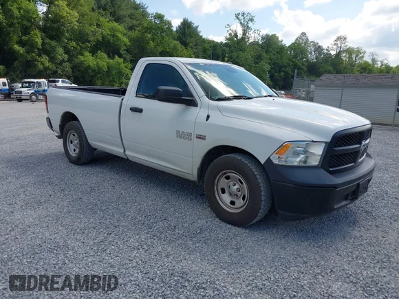 ✅ 2016 Ram 1500 Tradesman • VIN: 3C6JR6DT2GG285329 • Lot: 45368840. Wystawiony na IAAI z przebiegiem 30 886 mil. Bezpłatny archiwum sprzedaży aukcyjnych z USA i szczegółowy raport historii pojazdu na DreamBid. Zdjęcie 1.