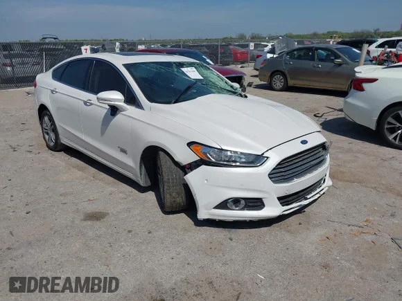✅ 2015 Ford Fusion Titanium • VIN: 3FA6P0SU5FR181455 • Lot: 44701464. Listed on IAAI with 66,154 mi. Free auction sales archive from the USA and detailed vehicle history report at DreamBid. Image 1.
