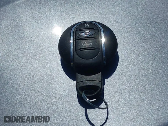 ✅ 2018 MINI Hardtop Cooper • VIN: WMWXP5C53J2G64085 • Лот: 42966373. Опубликован ранее на IAAI с пробегом 27 214 миль. Бесплатный доступ к архиву аукционных продаж из США и подробный отчёт об истории автомобиля на DreamBid. Изображение 11.