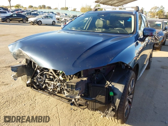 ✅ 2023 Volvo XC60 Plus Bright Theme • VIN: YV4L12DN5P1385830 • Lot: 43895951. Wystawiony na IAAI z przebiegiem 23 750 mil. Bezpłatny archiwum sprzedaży aukcyjnych z USA i szczegółowy raport historii pojazdu na DreamBid. Zdjęcie 6.