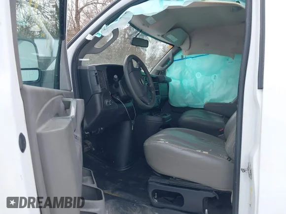 ✅ 2018 Chevrolet Express Cargo • VIN: 1GCWGAFP9J1333695 • Лот: 41269846. Опубликован ранее на IAAI с пробегом 65 588 миль. Бесплатный доступ к архиву аукционных продаж из США и подробный отчёт об истории автомобиля на DreamBid. Изображение 5.