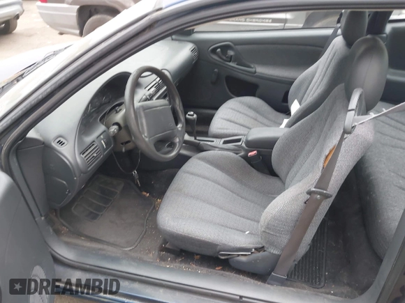 ✅ 2002 Chevrolet Cavalier • VIN: 1G1JC124327209530 • Lot: 44148346. Wystawiony na IAAI z przebiegiem 141 465 mil. Bezpłatny archiwum sprzedaży aukcyjnych z USA i szczegółowy raport historii pojazdu na DreamBid. Zdjęcie 5.