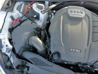 ✅ 2018 Audi A5 Cabriolet Premium Plus • VIN: WAUYNGF55JN021931 • Лот: 72093225. Опубликован ранее на Copart с пробегом 23 077 миль. Бесплатный доступ к архиву аукционных продаж из США и подробный отчёт об истории автомобиля на DreamBid. Изображение 13.