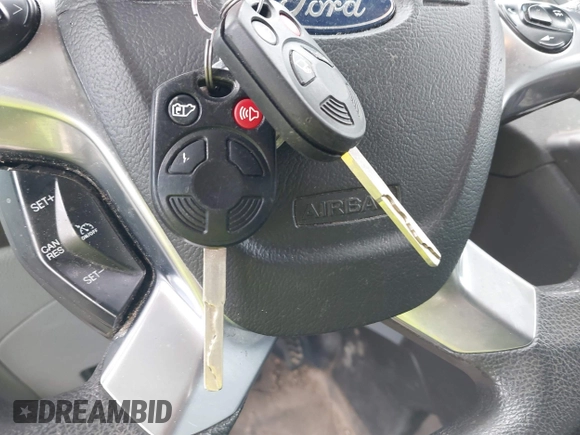 ✅ 2019 Ford Transit • VIN: 1FTYE1CM9KKA48967 • Lot: 41737039. Wystawiony na IAAI z przebiegiem 153 445 mil. Bezpłatny archiwum sprzedaży aukcyjnych z USA i szczegółowy raport historii pojazdu na DreamBid. Zdjęcie 11.