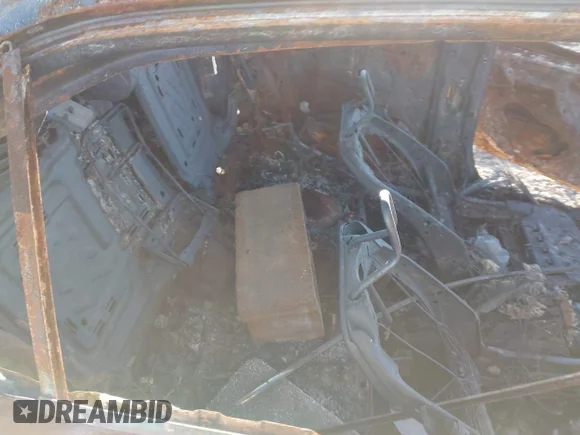 ✅ 2022 Toyota Camry SE • VIN: 4T1G11AK6NU693041 • Lot: 43936056. Wystawiony na IAAI z przebiegiem Nie podano. Bezpłatny archiwum sprzedaży aukcyjnych z USA i szczegółowy raport historii pojazdu na DreamBid. Zdjęcie 8.