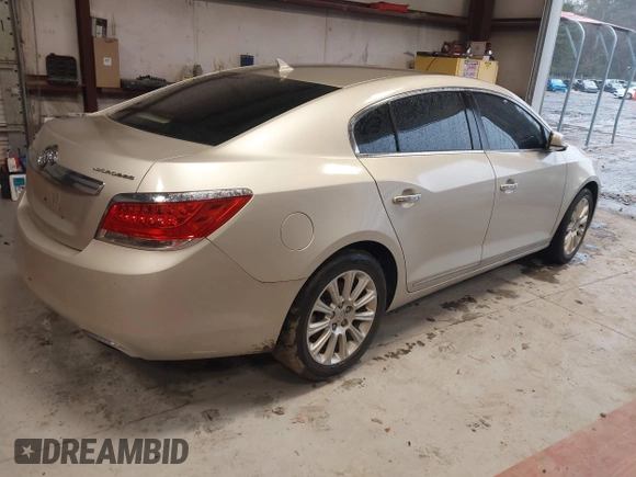 ✅ 2013 Buick LaCrosse Premium 1 • VIN: 1G4GF5E31DF279535 • Lot: 43797675. Wystawiony na IAAI z przebiegiem 96 184 mil. Bezpłatny archiwum sprzedaży aukcyjnych z USA i szczegółowy raport historii pojazdu na DreamBid. Zdjęcie 4.