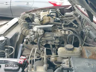 ✅ 2003 Mazda B-Series DS • VIN: 4F4YR16U83TM17272 • Lot: 41387645. Wystawiony na IAAI z przebiegiem 162 810 mil. Bezpłatny archiwum sprzedaży aukcyjnych z USA i szczegółowy raport historii pojazdu na DreamBid. Zdjęcie 19.