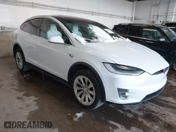 ✅ 2018 Tesla Model X 75D • VIN: 5YJXCDE25JF130169 • Лот: 44444358. Опубліковано раніше на IAAI з пробігом 118 244 миль. Безкоштовний доступ до архіву аукціонних продажів зі США та докладний звіт про історію автомобіля на DreamBid. Зображення 1.