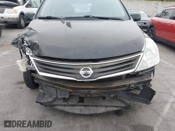 ✅ 2012 Nissan Versa S • VIN: 3N1BC1CP7CK271328 • Лот: 45123640. Опубліковано раніше на IAAI з пробігом 120 406 миль. Безкоштовний доступ до архіву аукціонних продажів зі США та докладний звіт про історію автомобіля на DreamBid. Зображення 6.