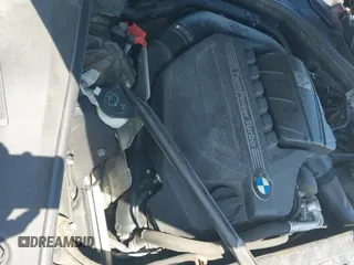 ✅ 2014 BMW 5 Series 535i • VIN: WBA5B1C59ED479979 • Lot: 42517891. Wystawiony na IAAI z przebiegiem 117 589 mil. Bezpłatny archiwum sprzedaży aukcyjnych z USA i szczegółowy raport historii pojazdu na DreamBid. Zdjęcie 18.