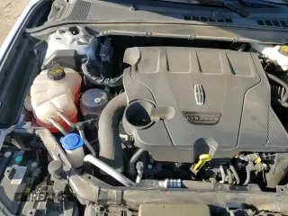 ✅ 2017 Lincoln Continental Reserve • VIN: 1LN6L9RP9H5634634 • Lot: 70716045. Wystawiony na Copart z przebiegiem 68 521 mil. Bezpłatny archiwum sprzedaży aukcyjnych z USA i szczegółowy raport historii pojazdu na DreamBid. Zdjęcie 13.