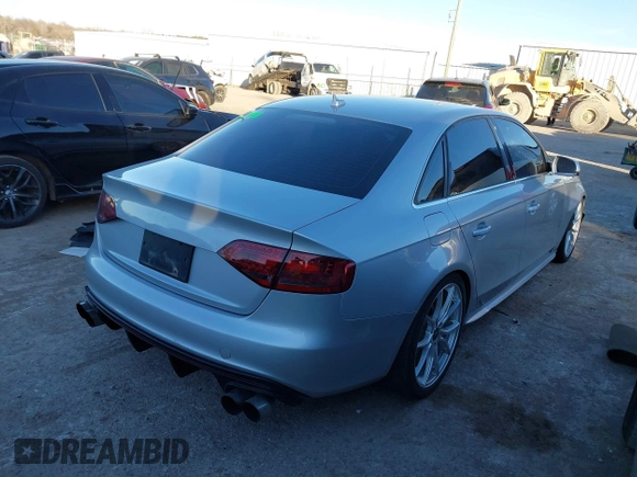 ✅ 2012 Audi A4 Premium Plus • VIN: WAUEFAFL6CN003324 • Lot: 44041492. Wystawiony na IAAI z przebiegiem 159 302 mil. Bezpłatny archiwum sprzedaży aukcyjnych z USA i szczegółowy raport historii pojazdu na DreamBid. Zdjęcie 4.