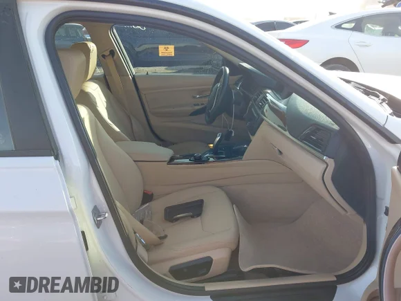✅ 2014 BMW 3 Series 328i • VIN: WBA3A5C51EP603338 • Lot: 44213401. Listed on IAAI with Not provided. Free auction sales archive from the USA and detailed vehicle history report at DreamBid. Image 5.