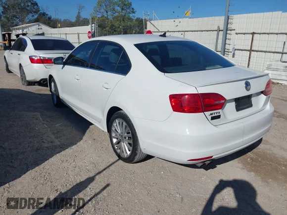 ✅ 2014 Volkswagen Jetta SEL • VIN: 3VWL07AJ6EM211198 • Lot: 41137096. Wystawiony na IAAI z przebiegiem 127 604 mil. Bezpłatny archiwum sprzedaży aukcyjnych z USA i szczegółowy raport historii pojazdu na DreamBid. Zdjęcie 3.