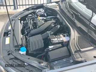 ✅ 2025 Volkswagen Jetta SE • VIN: 3VW7X7BU4SM086946 • Lot: 43058461. Listed on IAAI with 1,261 mi. Free auction sales archive from the USA and detailed vehicle history report at DreamBid. Image 22.