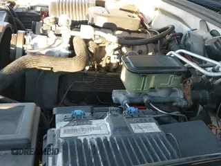 ✅ 1997 GMC Sierra 3500 • VIN: 1GTHC33J5VF005375 • Лот: 43597949. Опубликован ранее на IAAI с пробегом 189 558 миль. Бесплатный доступ к архиву аукционных продаж из США и подробный отчёт об истории автомобиля на DreamBid. Изображение 13.