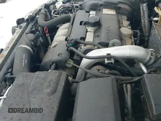 ✅ 2004 Volvo S40 • VIN: YV1VS27514F030120 • Lot: 41102847. Wystawiony na IAAI z przebiegiem 85 595 mil. Bezpłatny archiwum sprzedaży aukcyjnych z USA i szczegółowy raport historii pojazdu na DreamBid. Zdjęcie 12.