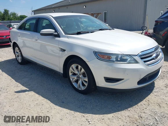 ✅ 2010 Ford Taurus SEL • VIN: 1FAHP2EW4AG140607 • Lot: 45459083. Wystawiony na IAAI z przebiegiem 104 978 mil. Bezpłatny archiwum sprzedaży aukcyjnych z USA i szczegółowy raport historii pojazdu na DreamBid. Zdjęcie 1.