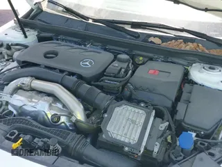 2025 Mercedes-Benz CLA 250 с VIN W1K5J4GB4SN522417, выставлен на аукционе IAAI как лот 42490791 с пробегом 17 314 миль миль и . История ставок и продаж доступна на DreamBid. Изображение 19.