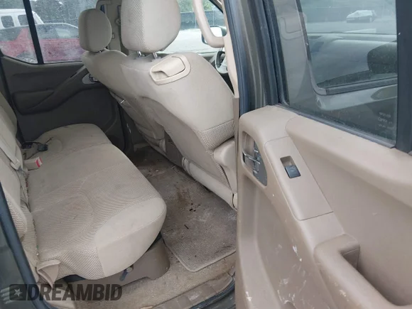 ✅ 2005 Nissan Frontier LE • VIN: 1N6AD07U15C451698 • Lot: 45390106. Wystawiony na IAAI z przebiegiem 162 577 mil. Bezpłatny archiwum sprzedaży aukcyjnych z USA i szczegółowy raport historii pojazdu na DreamBid. Zdjęcie 8.