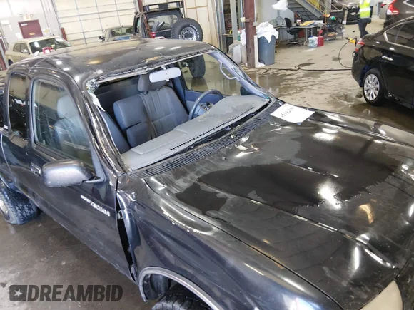 ✅ 1998 Toyota Tacoma • VIN: 4TAWN72N0WZ061698 • Lot: 45142880. Wystawiony na IAAI z przebiegiem Nie podano. Bezpłatny archiwum sprzedaży aukcyjnych z USA i szczegółowy raport historii pojazdu na DreamBid. Zdjęcie 6.