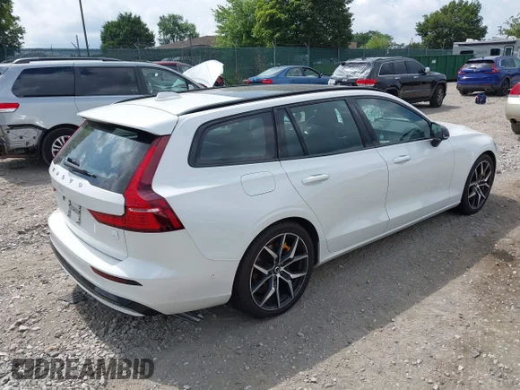 ✅ 2024 Volvo V60 Recharge Plug-In Hybrid Polestar Engineered • VIN: YV1H60EP8R1626260 • Лот: 42727384. Опубликован ранее на IAAI с пробегом 7 830 миль. Бесплатный доступ к архиву аукционных продаж из США и подробный отчёт об истории автомобиля на DreamBid. Изображение 4.