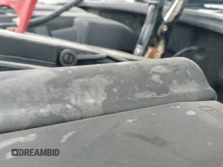 ✅ 2012 Volkswagen Passat SE • VIN: 1VWBH7A30CC031641 • Lot: 43299557. Wystawiony na IAAI z przebiegiem 190 371 mil. Bezpłatny archiwum sprzedaży aukcyjnych z USA i szczegółowy raport historii pojazdu na DreamBid. Zdjęcie 13.