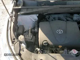 ✅ 2018 Toyota Highlander SE • VIN: 5TDJZRFH2JS541643 • Lot: 82588675. Wystawiony na Copart z przebiegiem 41 666 mil. Bezpłatny archiwum sprzedaży aukcyjnych z USA i szczegółowy raport historii pojazdu na DreamBid. Zdjęcie 14.