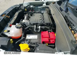 ✅ 2023 Jeep Renegade Latitude • VIN: ZACNJDB14PPP35730 • Lot: 42811838. Wystawiony na IAAI z przebiegiem 9 444 mil. Bezpłatny archiwum sprzedaży aukcyjnych z USA i szczegółowy raport historii pojazdu na DreamBid. Zdjęcie 24.